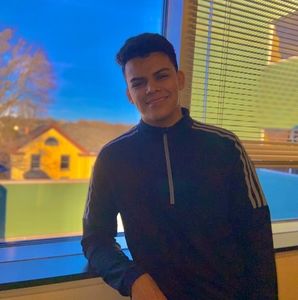 Meet your Posher, Alejandro